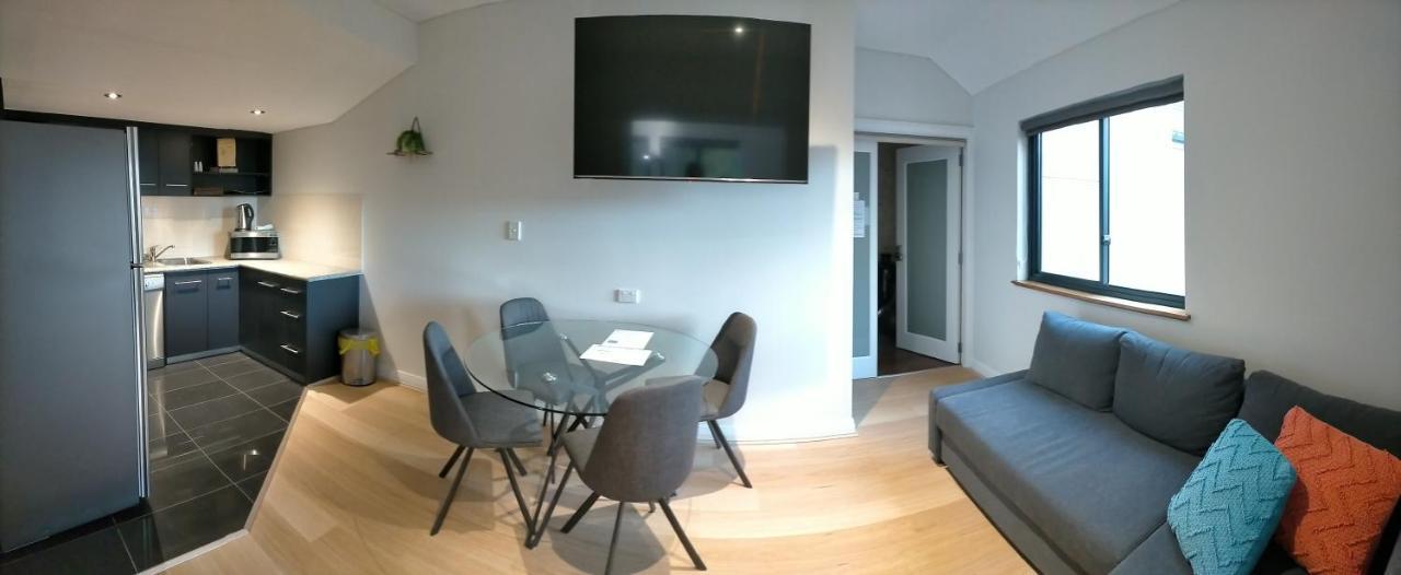Dunsborough Apartments & Suites Екстер'єр фото