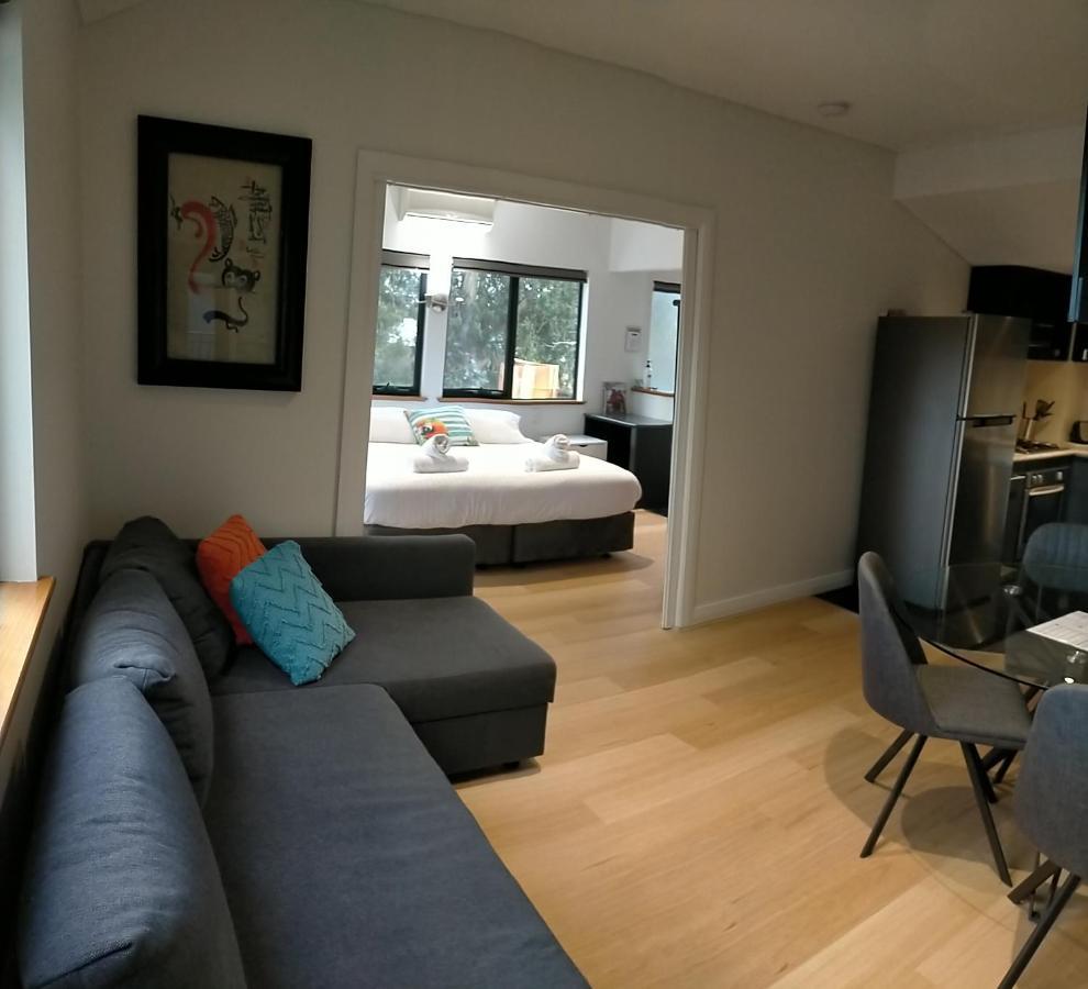 Dunsborough Apartments & Suites Екстер'єр фото