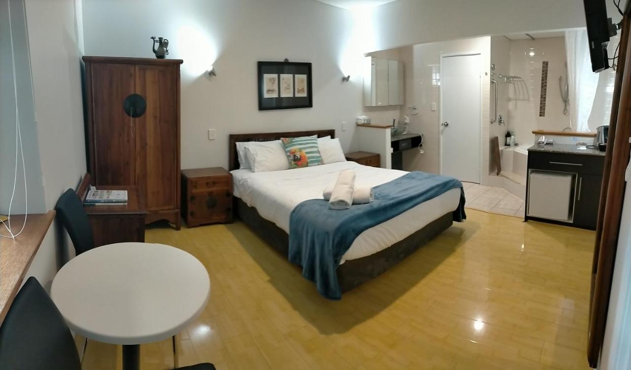 Dunsborough Apartments & Suites Екстер'єр фото