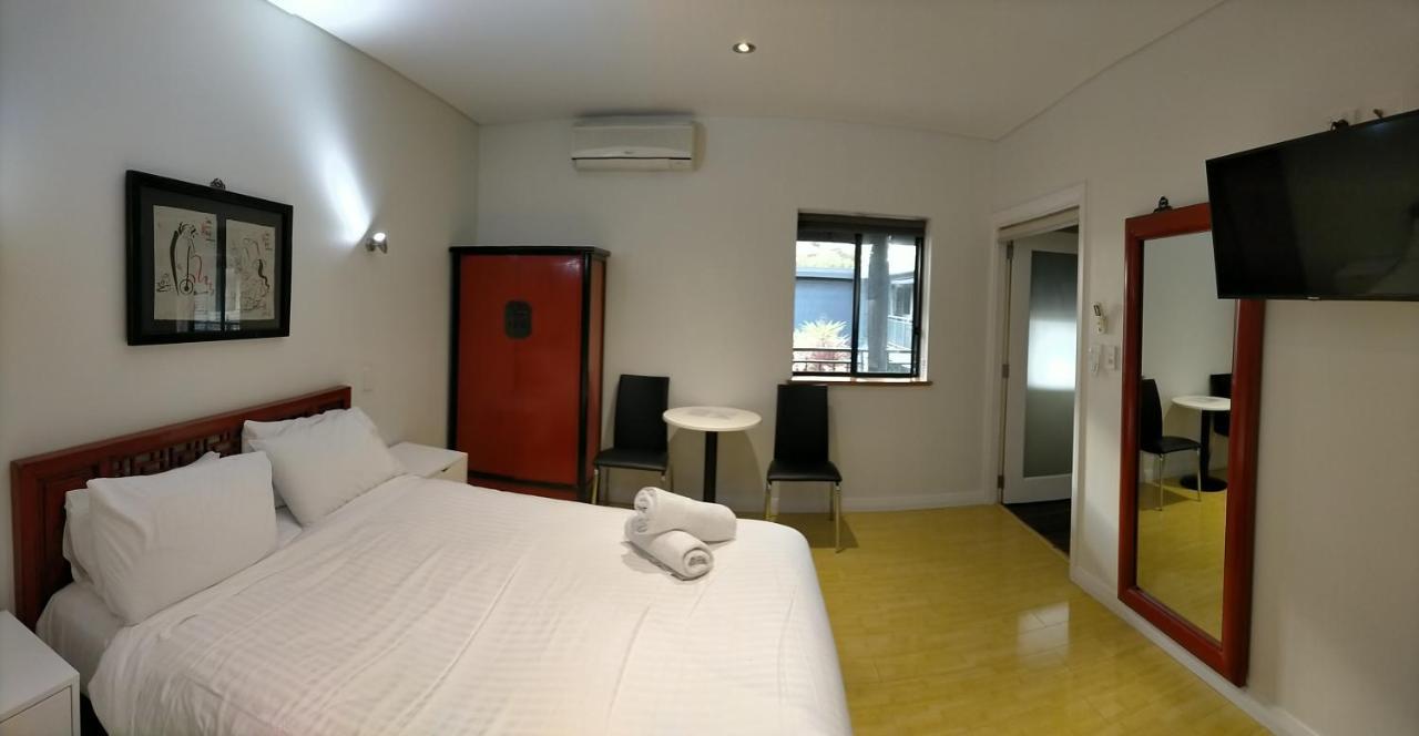 Dunsborough Apartments & Suites Екстер'єр фото