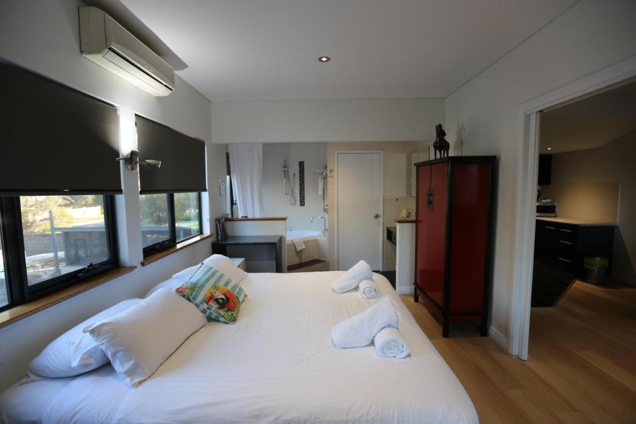 Dunsborough Apartments & Suites Екстер'єр фото