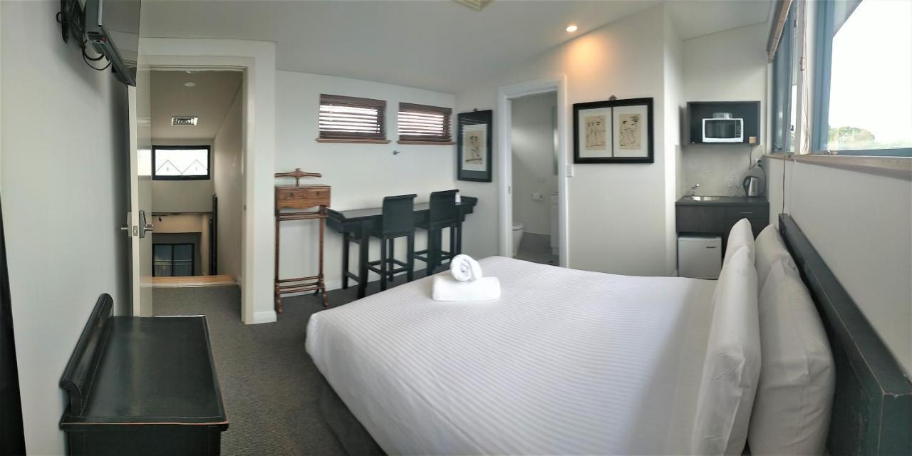 Dunsborough Apartments & Suites Екстер'єр фото