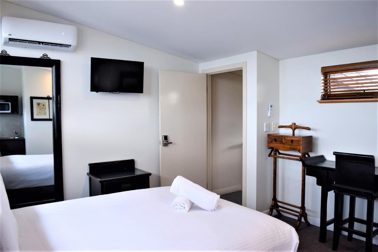 Dunsborough Apartments & Suites Екстер'єр фото