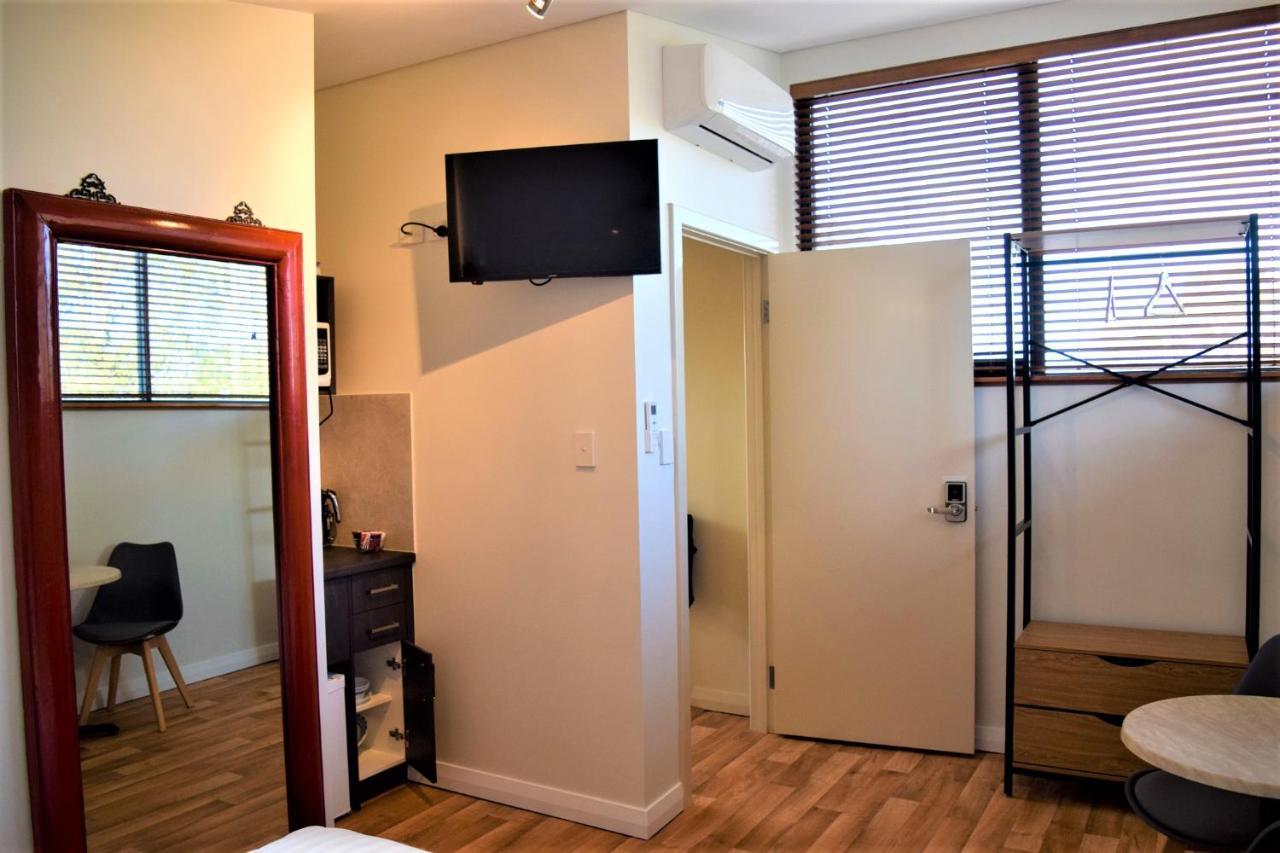 Dunsborough Apartments & Suites Екстер'єр фото